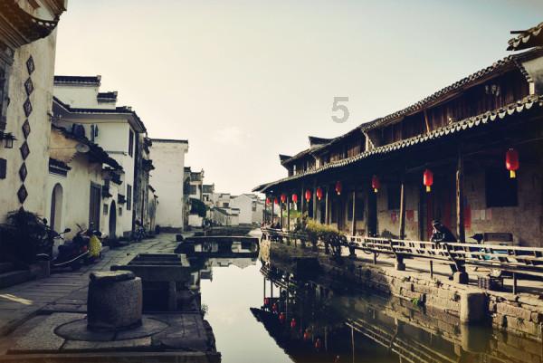 网约车司机梁思渊:用服务擦亮城市新名片